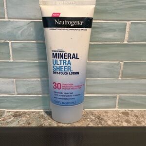 Neutrogena Ultra Sheer SPF 30 Sunscreen